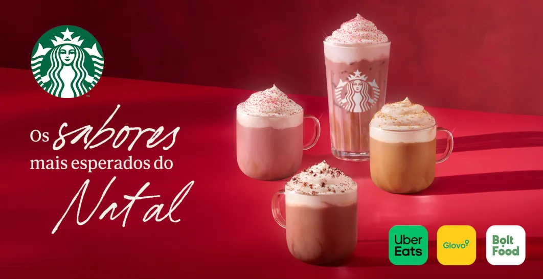 Três cafés quentes e um café frio em chávenas e copo de vidro, sobre um fundo vermelho